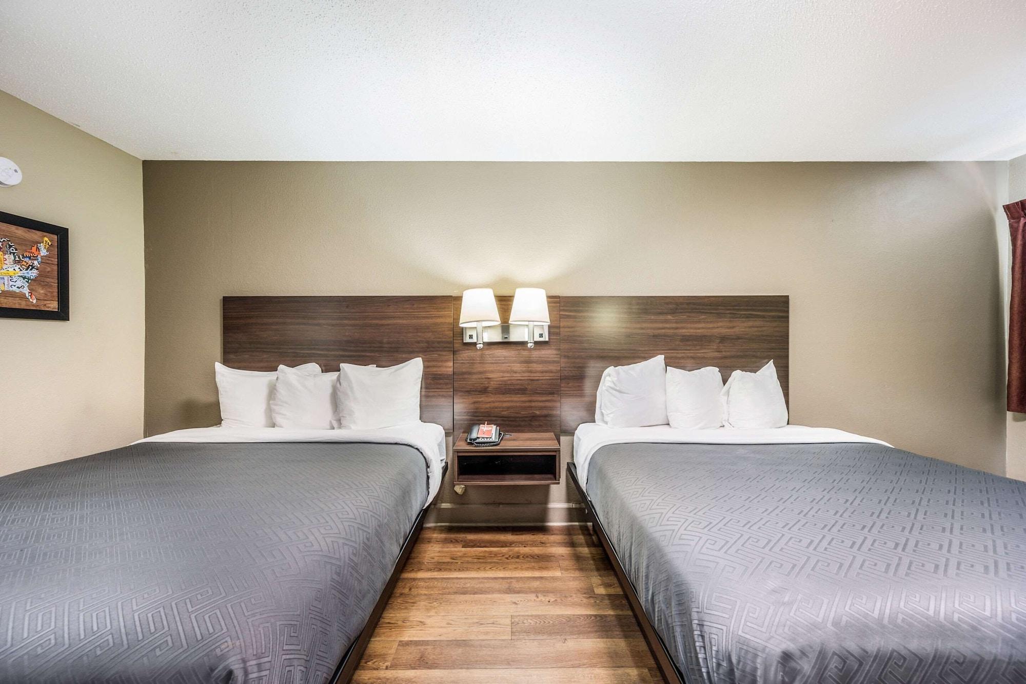 Econo & Hotel