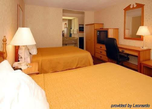 Econo & Hotel